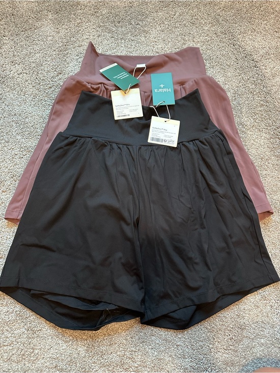 HALARA Pants - HALARA High-Waist Athletic Shorts in Black and Mauve MEDIUM 7in